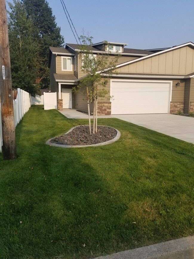 Foto del edificio - 18TH STREET DUPLEX (APP#71)