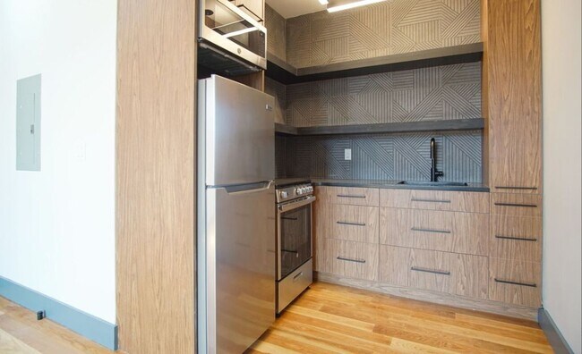 Building Photo - 376 Bedford Ave