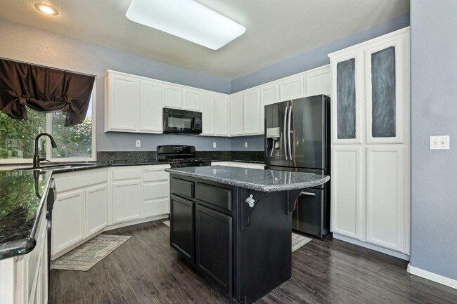 Foto del edificio - 48 Primrose Ct