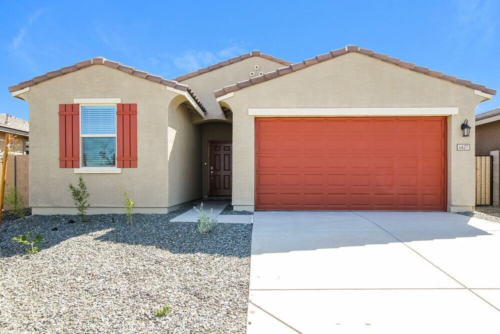 Foto principal - 4627 S 67th Ln