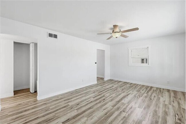 Foto del edificio - 3740 F Ave NE