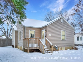 Building Photo - 3 Bed House w/ Fenced-In Yard Near Augusta...