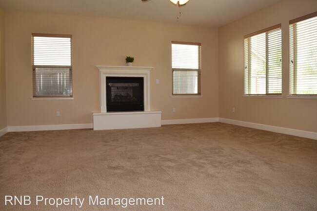 Building Photo - 4 br, 3 bath House - 1033 Kinnerly Lane