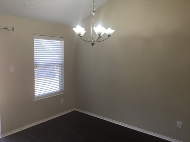 Building Photo - 7605 Stanhope Ln