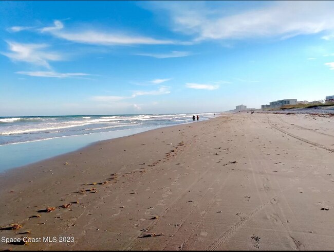 Building Photo - 2020 N Atlantic Ave