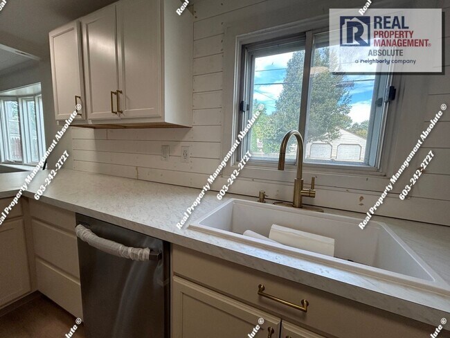 Foto del edificio - Charming 2-Bedroom Home with Bonus Room – ...