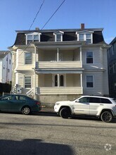 Building Photo - 105 Park St
