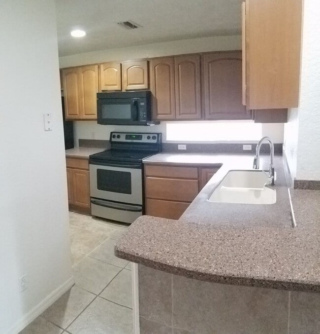 Foto del edificio - 231 NE 28th Ave