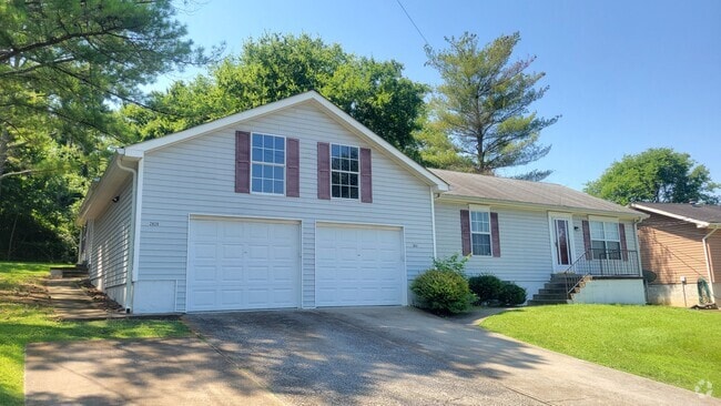 Building Photo - 2820 Airwood Dr