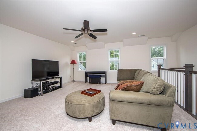 Foto del edificio - 5319 Mossy Oak Rd