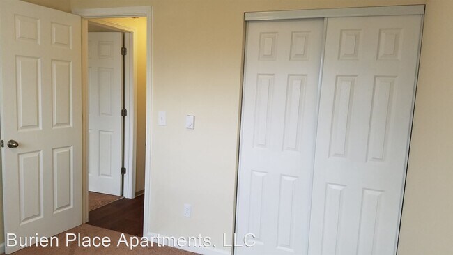 Building Photo - 13227 Ambaum Blvd SW