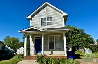 Building Photo - 229 Neal Ct