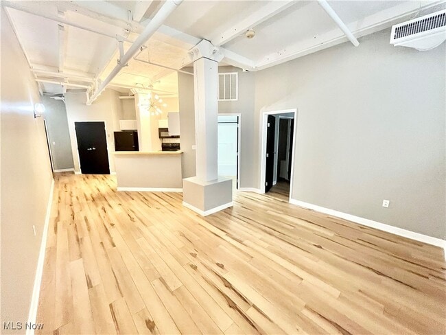 Foto del edificio - 1133 W 9th St