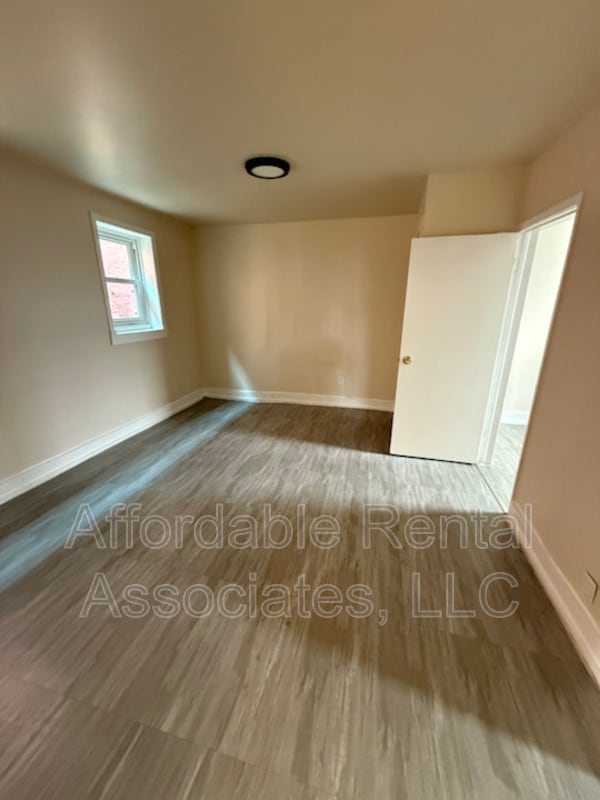 Building Photo - 1922 S 6th St