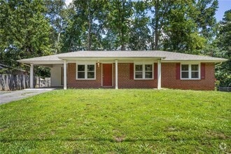 Building Photo - 2416 Lakewood Dr NW