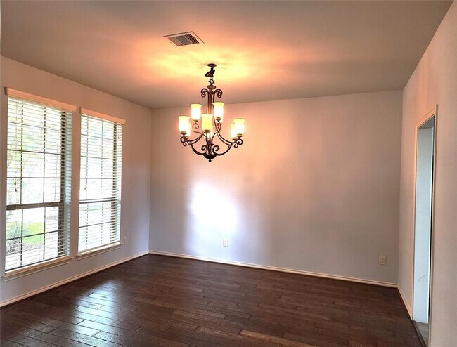 Foto del edificio - 13309 Highland Lake Ln