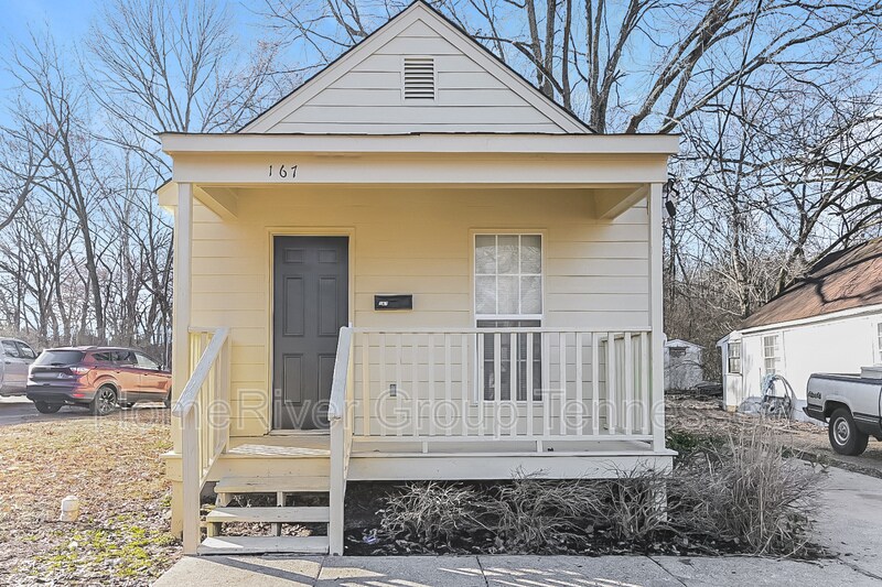 Primary Photo - 167 W South St
