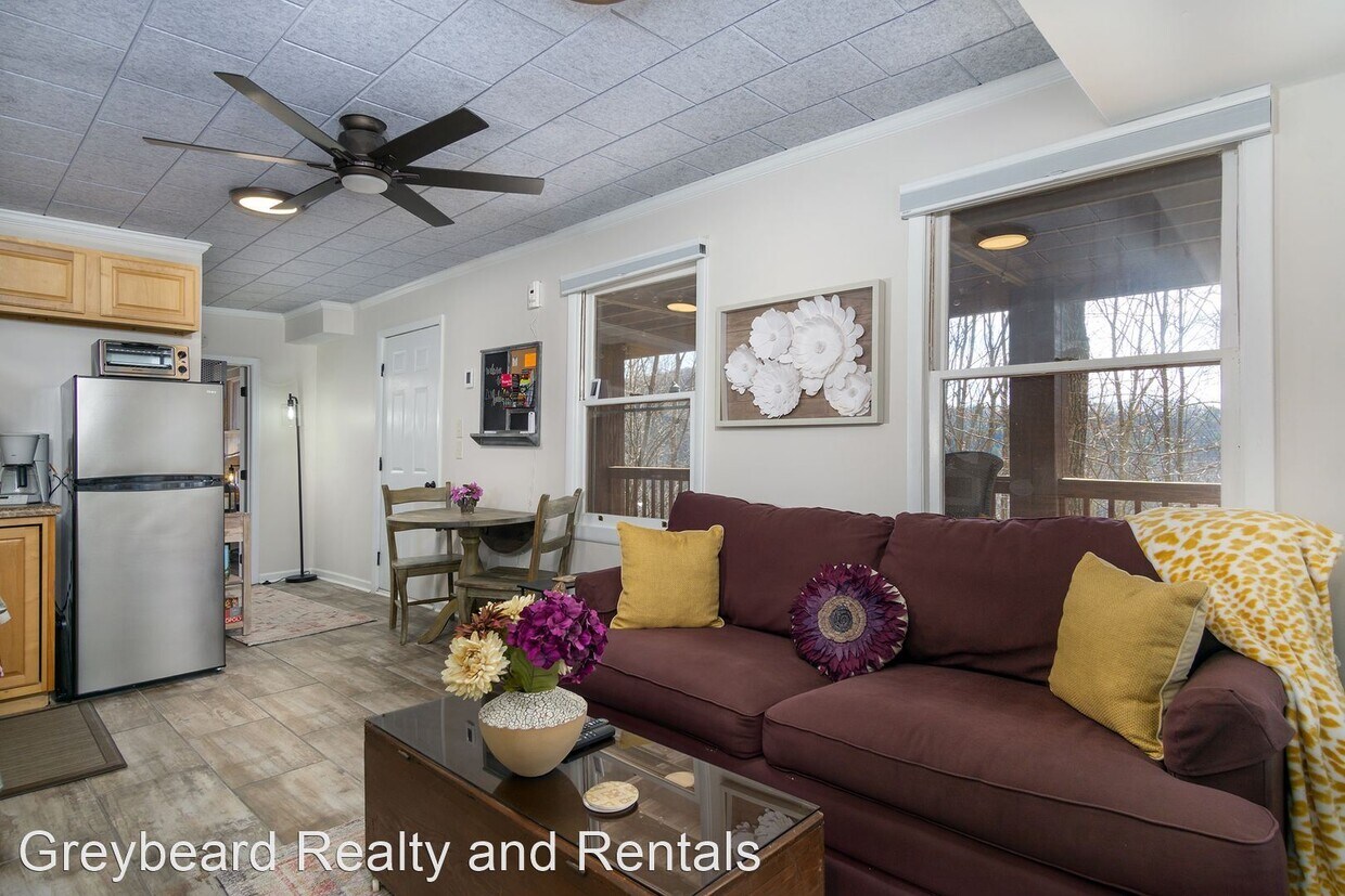 Primary Photo - 1 br, 1 bath House - 94 Westminster Terrace