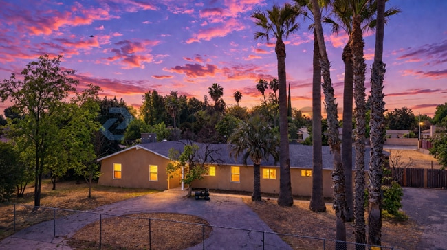 Foto del edificio - 4109 N Cornelia Ave