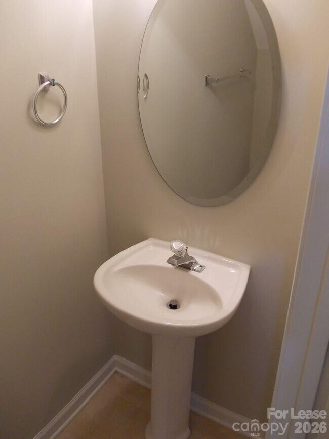 Foto del edificio - 8488 Chaceview Ct