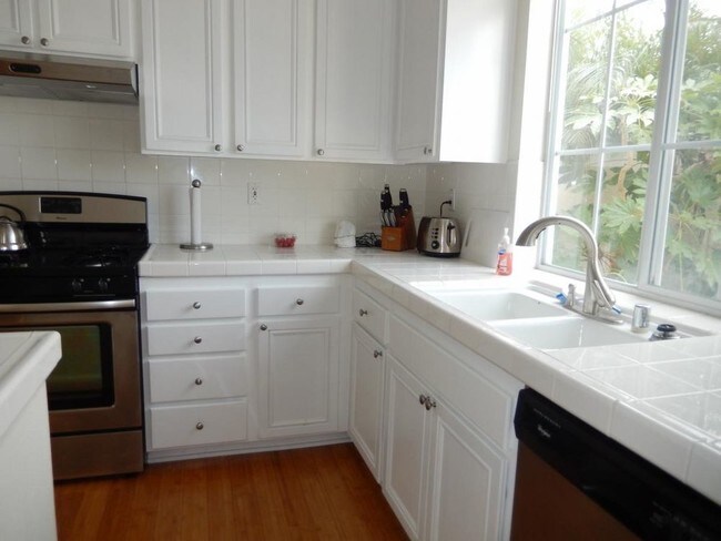 Foto del edificio - 3707 Azimuth Pl