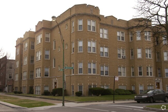 Primary Photo - 8001 S Eberhart Ave