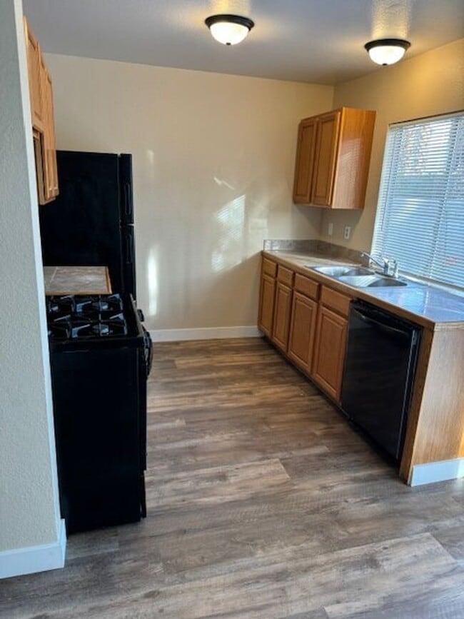 Building Photo - Spring Valley charmer