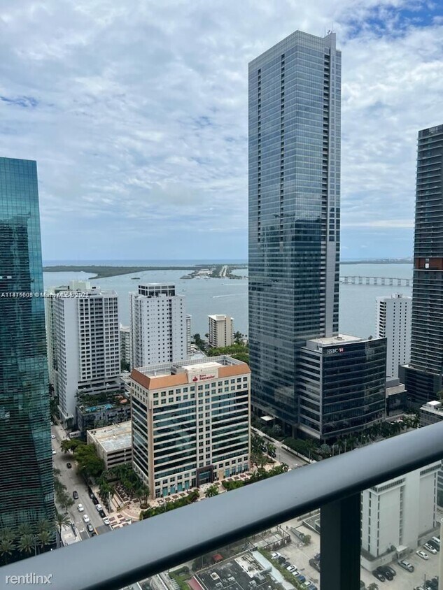 Building Photo - 1 br, 1 bath Condo - 1300 S Miami Ave Unit...