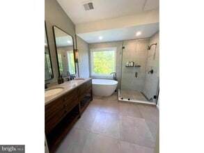 Building Photo - 8406 Bells Ridge Terrace