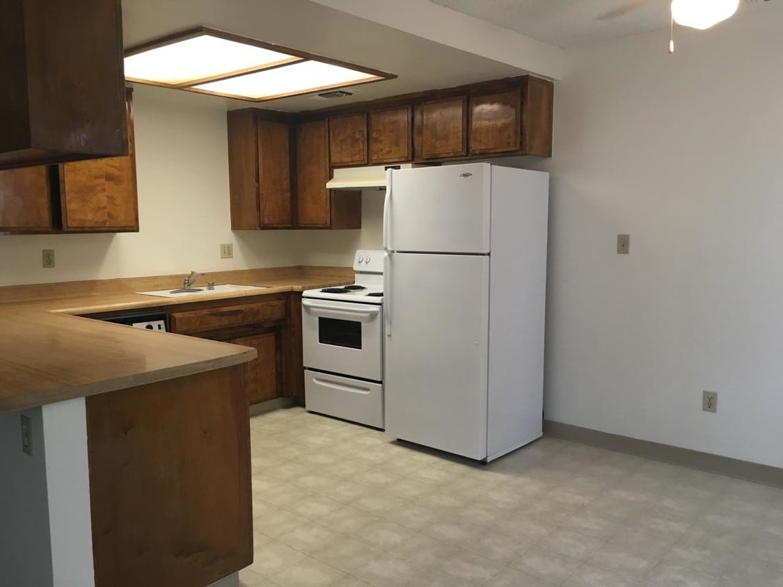 Kitchen - 4008 Oregon St