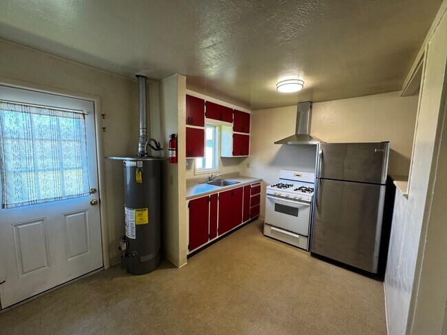 Foto del edificio - (1X) 3480-3482 D Street [PRM: Renee]