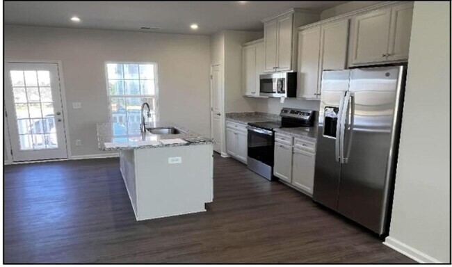 Foto del edificio - Brand new 3BR Townhome in Charlotte