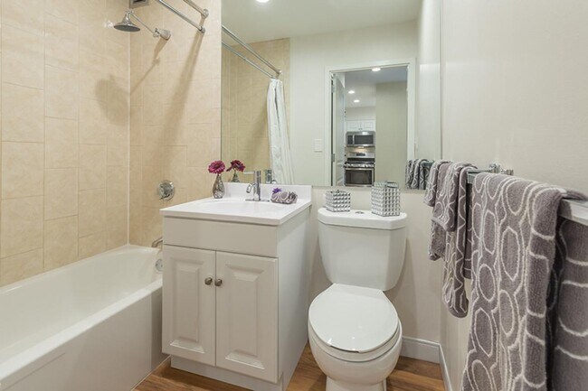 Building Photo - 1 bedroom in Boston MA 02109