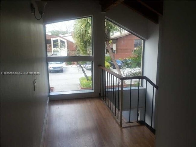 Foto del edificio - 6924 SW 114th Pl