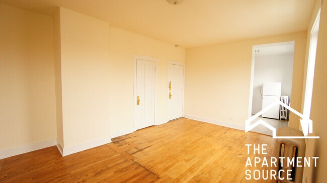 Building Photo - 1550 N Kedzie Ave