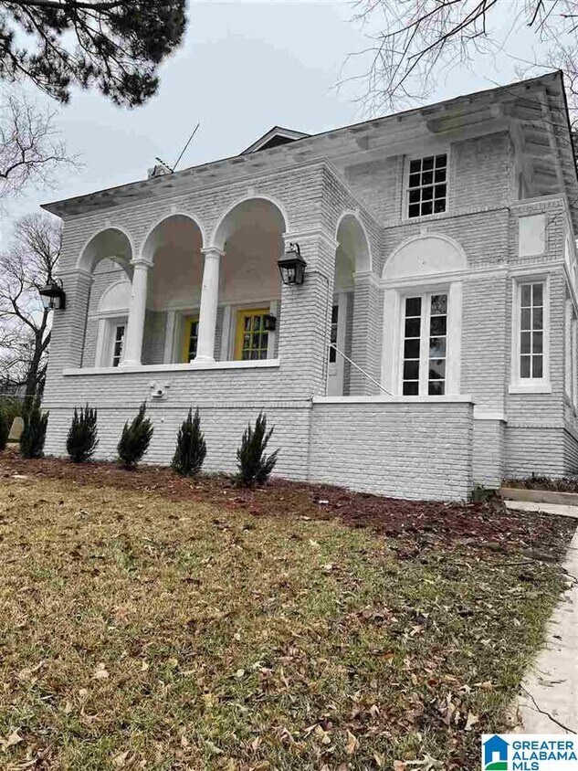 Primary Photo - 2701 Avenue S
