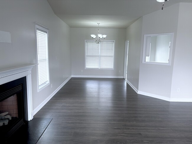 Building Photo - 174 Moonstone Ct