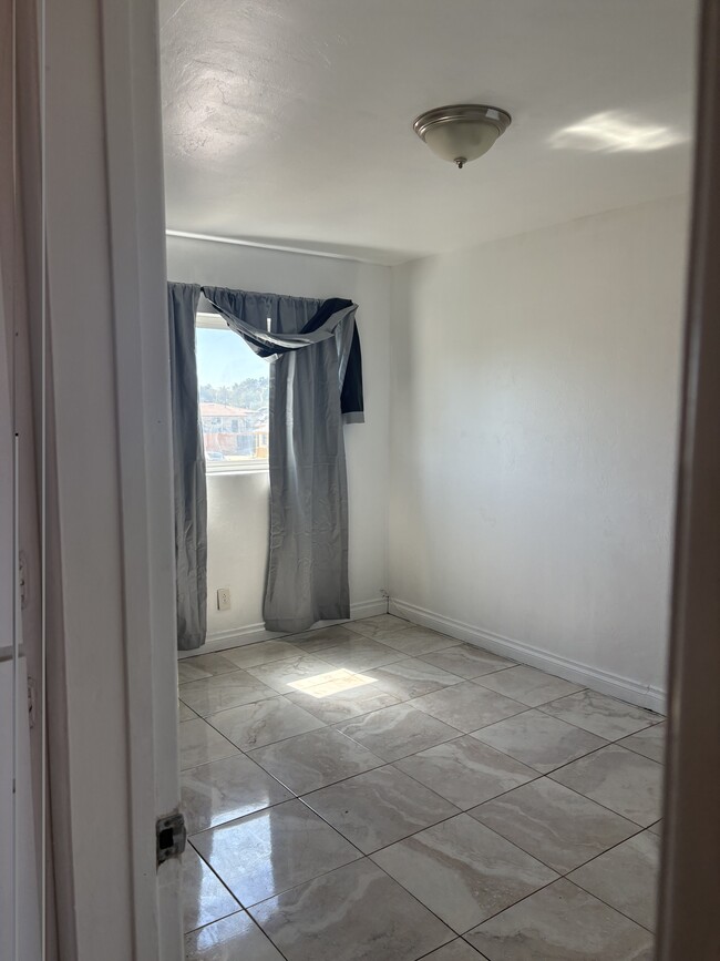 Building Photo - 5071 Sterling Ct