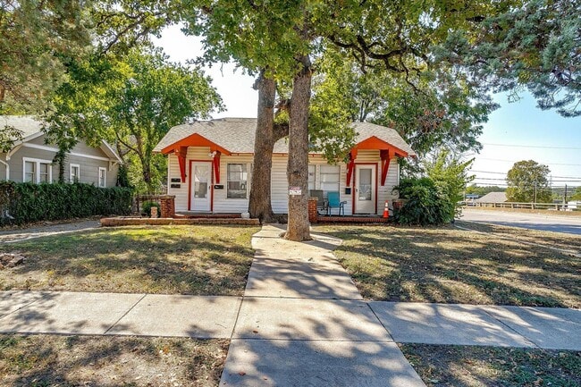 Building Photo - 2604 Bomar Ave
