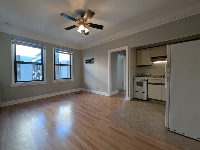 Building Photo - 3835 N Fremont St