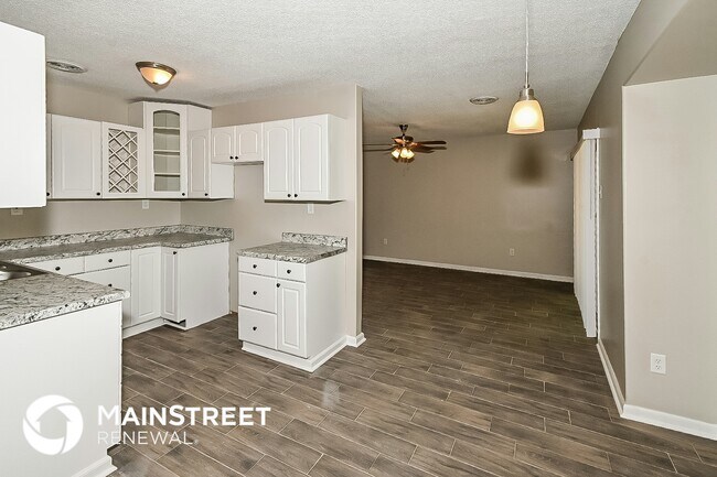 Foto del edificio - 886 Valley Springs Dr