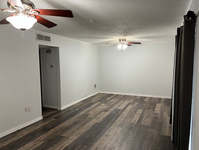 Living room - 4340 Cedar Springs Rd