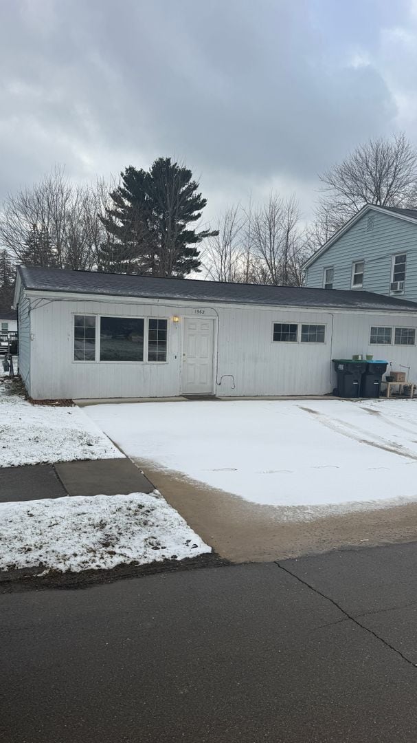 Building Photo - 1562 Kimberly St