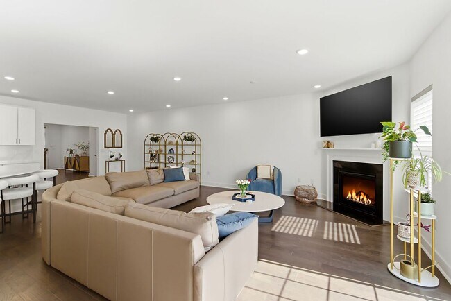 Foto del edificio - 1402 Journey Ave