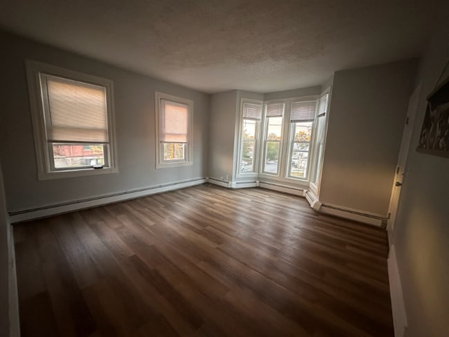 Building Photo - 30 Hawthorne St