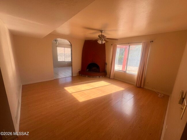 Building Photo - 1605 S Marmora Ave