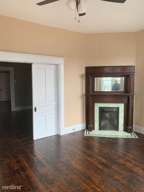 Building Photo - 2 br, 1 bath Apartment - 408 Pike St 1 Unit 1