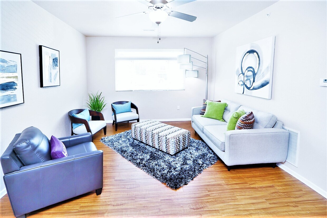 Foto principal - 1030 Kearney St