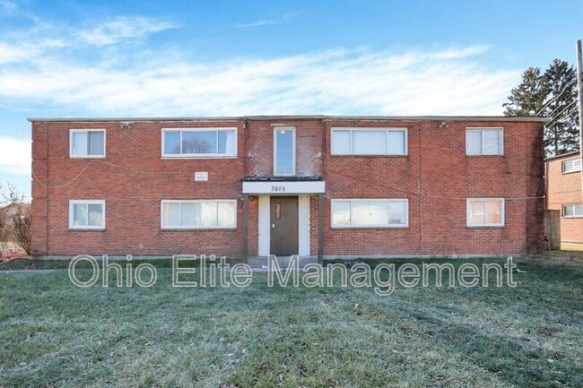 Building Photo - 3605 Cushing Dr