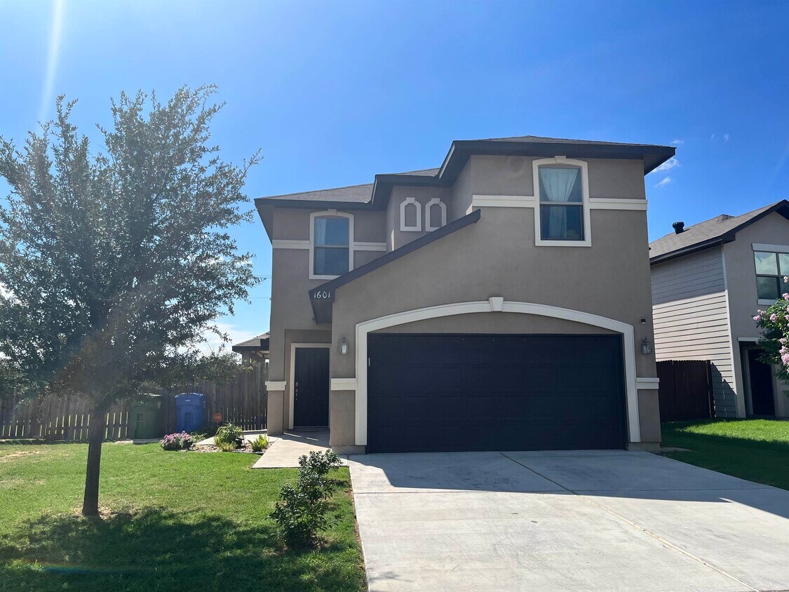 1601 Ann Harbor St, Laredo, TX 78045 House Rental in Laredo, TX